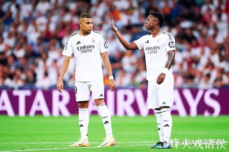 皇马跟队：姆巴佩、巴尔韦德、吕迪格、卡马文加等人缺席训练