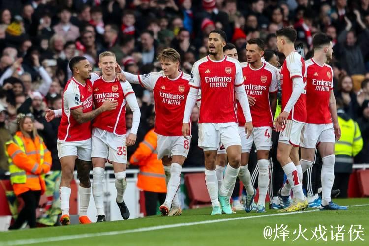 欧冠：阿森纳3-0！6战全胜居首，马杜埃凯双响，
