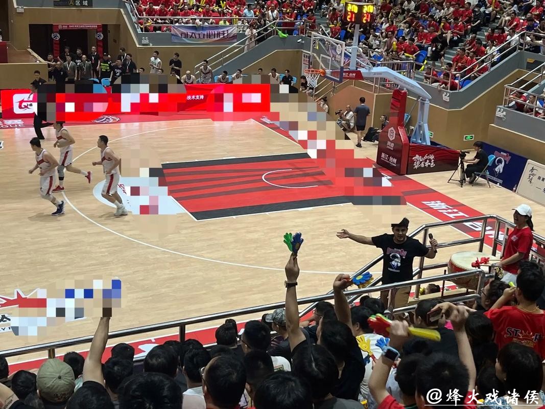 免费看篮球世界杯直播，实时精彩呈现